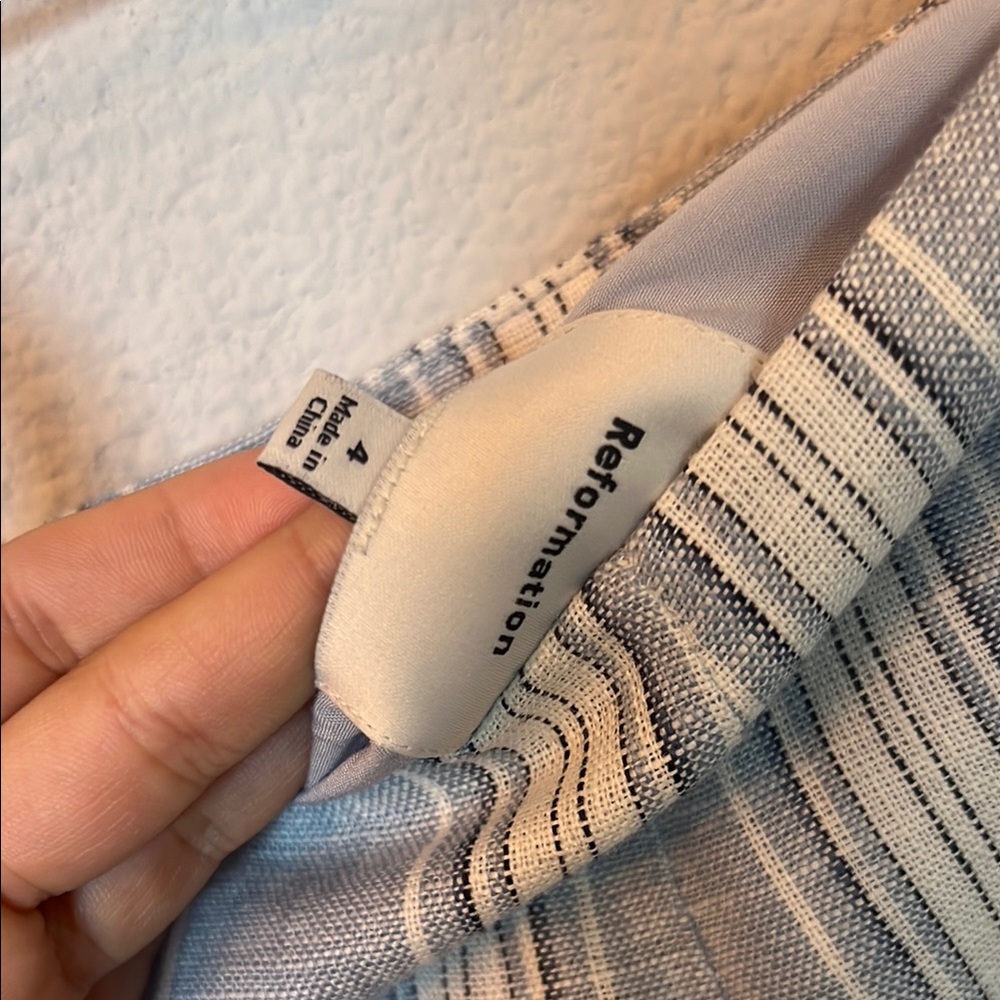 Reformation Blue Linen Mia Skort - Picture 3 of 4